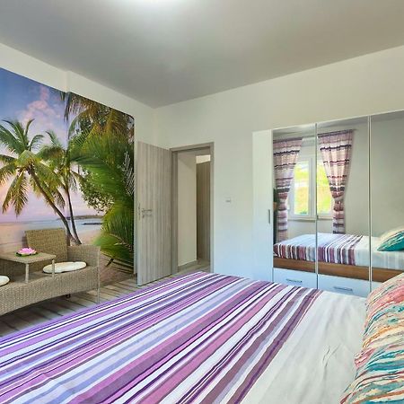Apartment Amfiteatar Moris بولا المظهر الخارجي الصورة